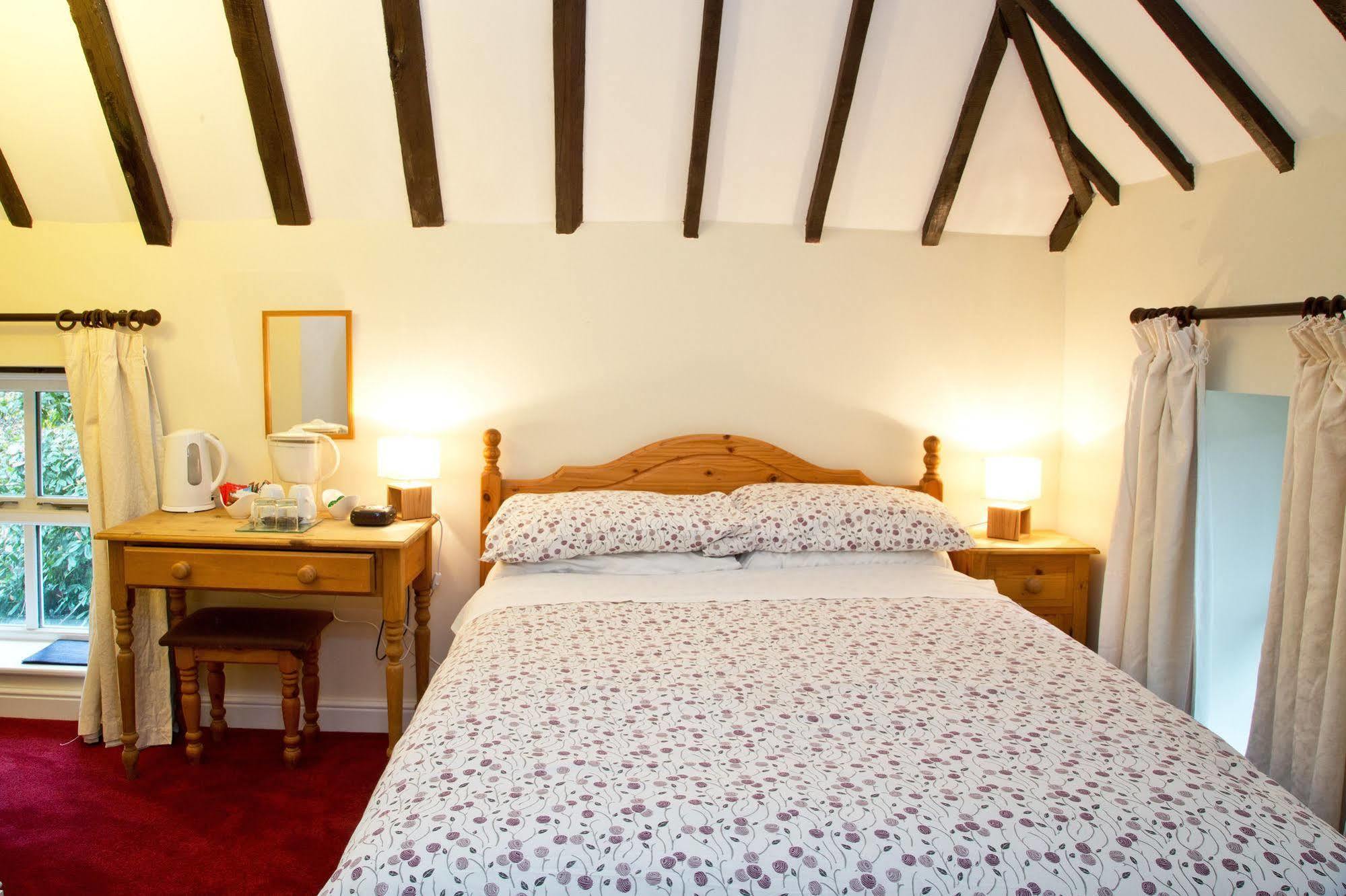 Detling Coachhouse Bed and Breakfast Maidstone Exterior foto