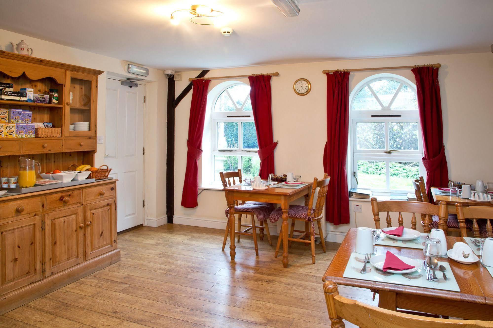Detling Coachhouse Bed and Breakfast Maidstone Exterior foto